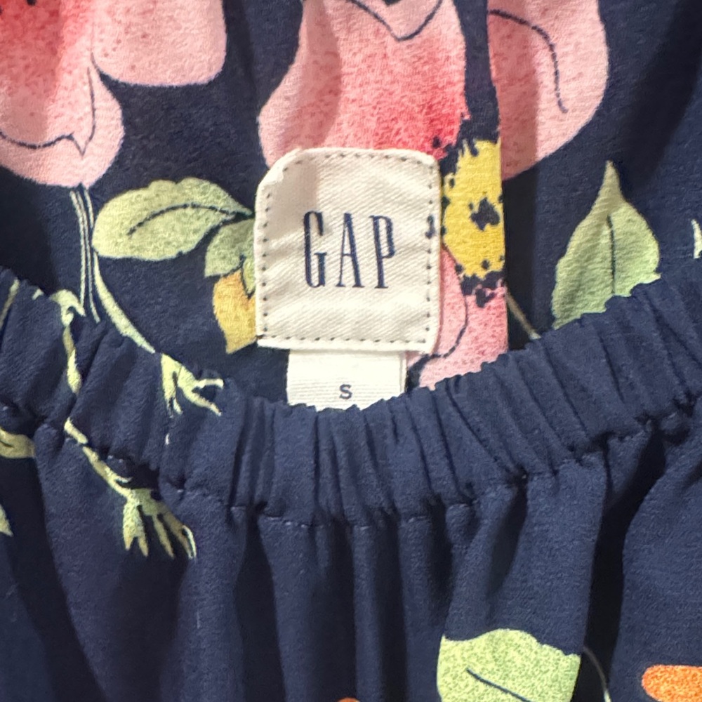 GAP Navy Skirt with Floral Design - Picture 2 of 3